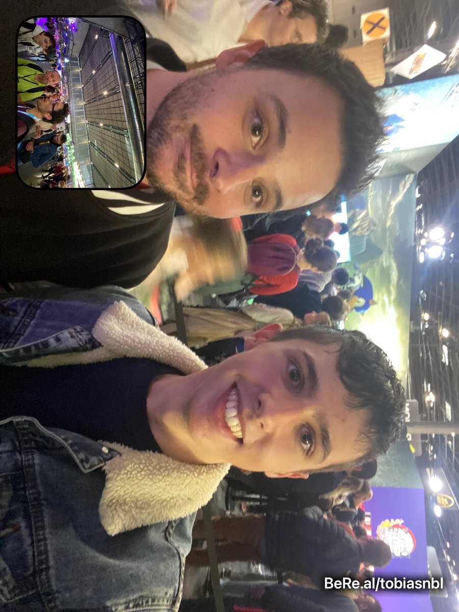 GoldRen14's tweet photo. Aujourd’hui j’ai enfin rencontré @Chris_Klippel à la PGW ! Il m’a ramené d’ailleurs un petit cadeau super gentil de Hawaï ! J’espère te rencontrer une autre fois car là j’étais un peu pressé !
En tout cas super content de faire cette rencontre irl enfin 🤩 https://t.co/aQx1wGpkSS