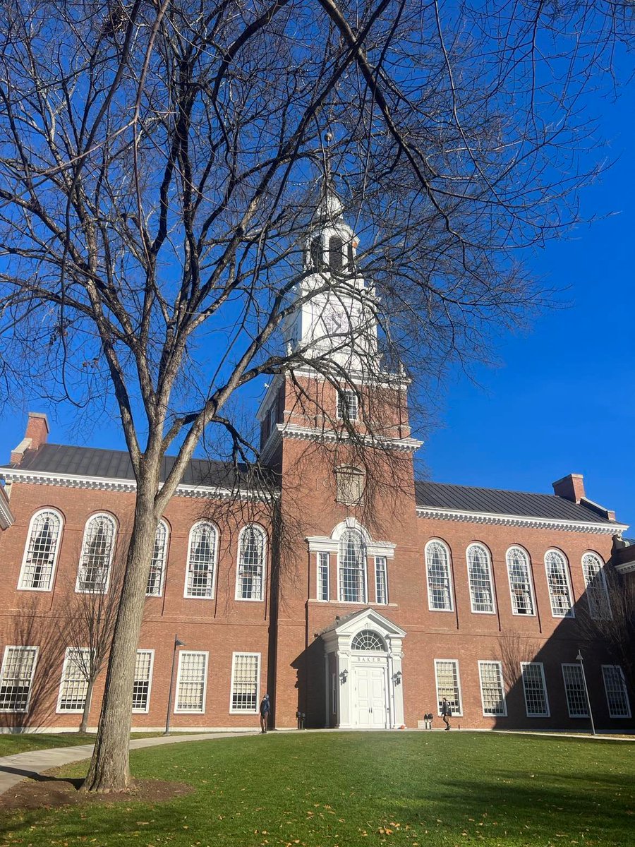 jennidebenham's tweet photo. Fantastic inaugural Digital Health Summit lead by Prof Lisa Marsch @dartmouth! Compelling discussions from all industry players: how to expand capacity in mental health care through Prescription Digital Therapeutics! #medtech #dartmouth @Peartherapeutics @Evernorth https://t.co/L4OjYC9QzZ