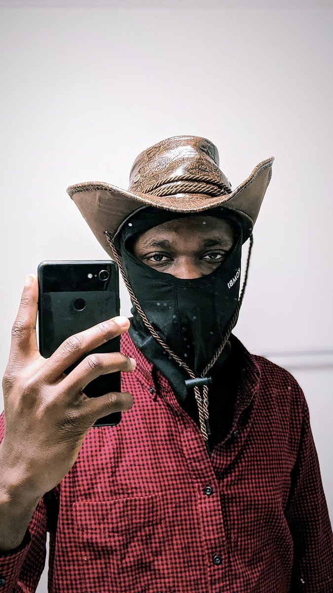 You can be loyal to stupor to people and still build your life and career properly. loyalty is not stupidity and reason to abandon your own dreams 🥱