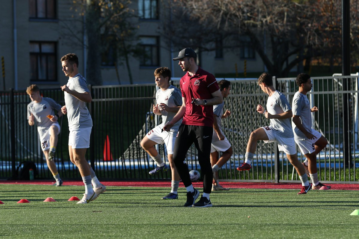 valiantsmsoc's tweet photo. Warm ups. https://t.co/EsrRZrthfK