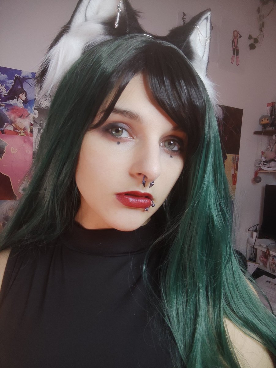suki__sama's tweet photo. Neko-Chan 🖤
#nekogirl #catgirl #neko #cosplaygirl #anime #animecosplay #cosplay #weeb #otaku #cosplayer #otakugirl #kawaiicosplay #germancosplay #kawaii #owncosplay #patreoncreator #bestfans https://t.co/2B7WGYuIEc