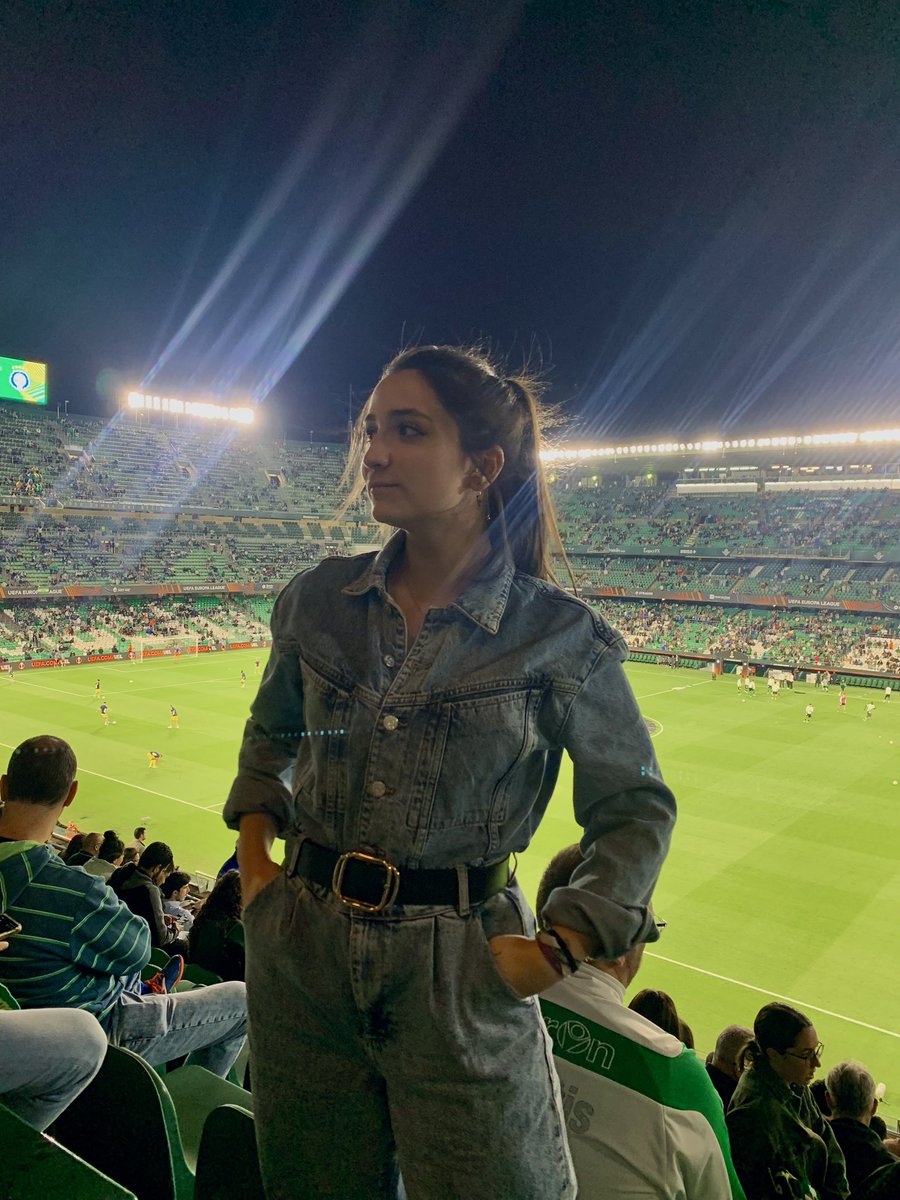 Noche de fútbol, noche de Betis
⚽️💚🤍
