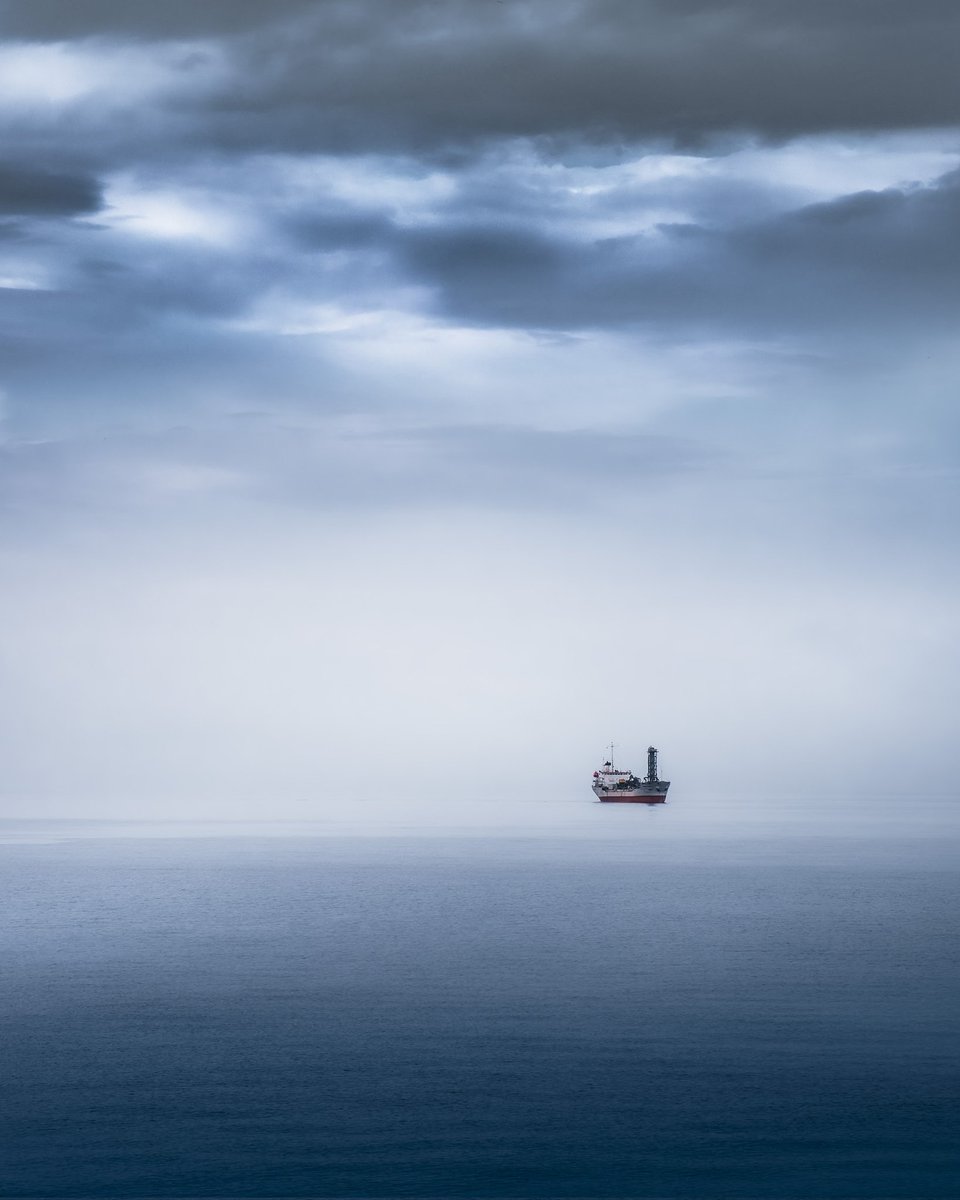 ErdemKuybulu's tweet photo. @jfx Departure 

My words are like a ship and the sea is their meaning. Come to me and I will take you to the depths of spirit. RUMI 

Last 3 pieces 0.027 ETH
https://t.co/4zP1O36Phr https://t.co/Hchibv7VzR
