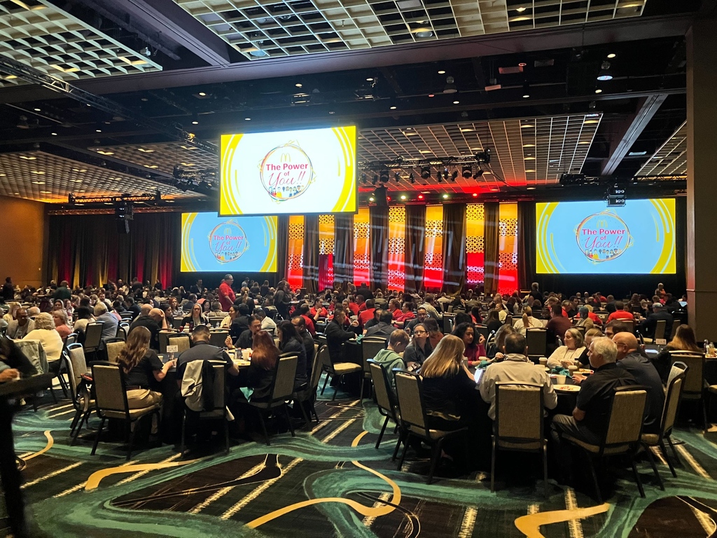 JewellUnltd's tweet photo. What happens in Vegas....is AMAZING! We absolutely loved crafting the education for our partners #McDonalds (and loved being there in real life to implement!) https://t.co/zZYyNAjc4H