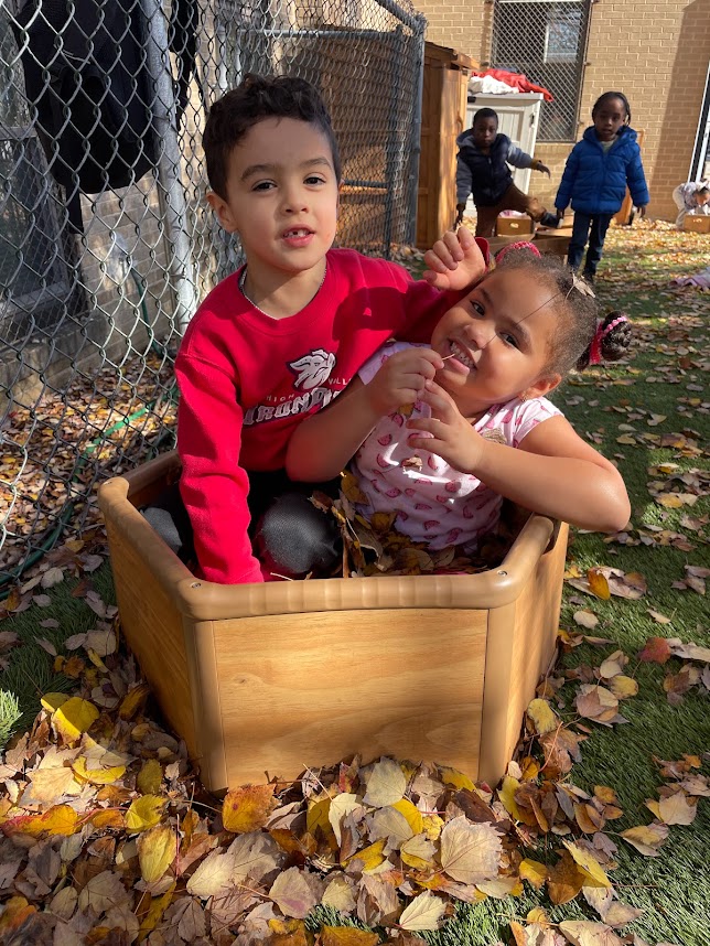Beautiful autumn day, leaves🍂falling all around! Ms. Sheri's #PreKCounts students-LVCC's Judith Chase ELC #Allentown-played outdoors &amp; learned to make pumpkin pie dip. Yum😋! #jumpingintheleaves🍁 #fallactivitiesforpreschool #preschoolmath