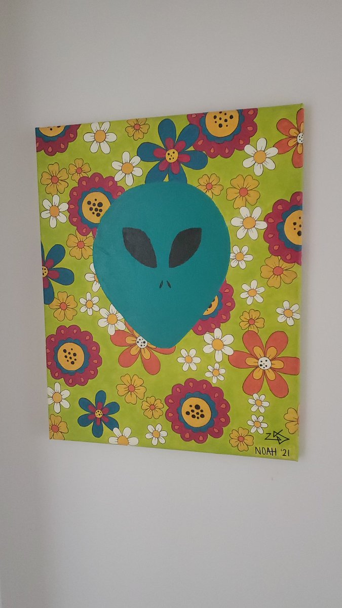 About a 1.5 years ago I sent this picture to a mutual because I hated it. Today they shared that their gf got a hold of it and painted a background for it and it is SO FUCKING AWESOME!!