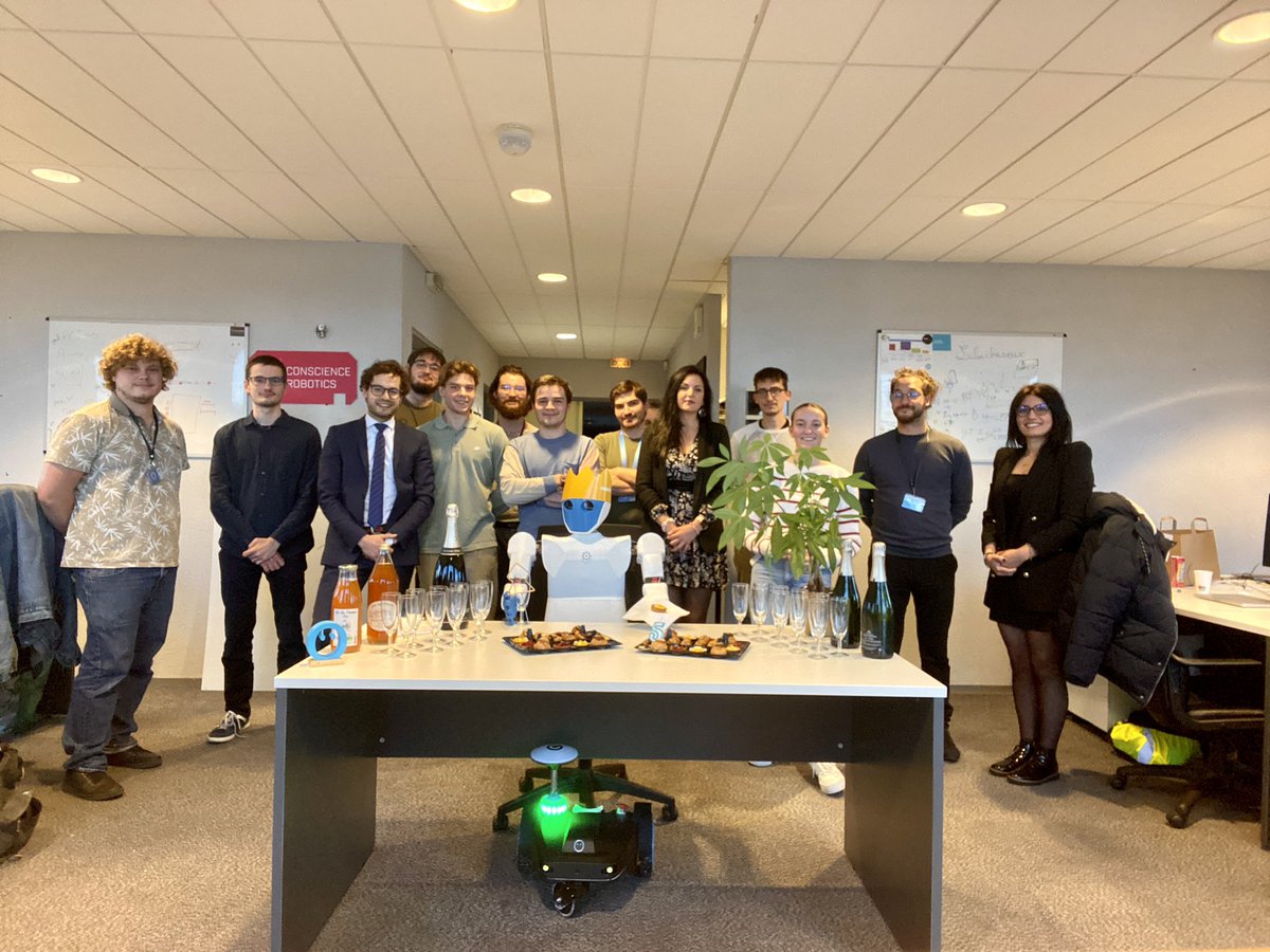 ConscienceRobot's tweet image. Happy birthday Conscience!
Nous fêtons aujourd’hui les 5 ans de l’entreprise 🎉