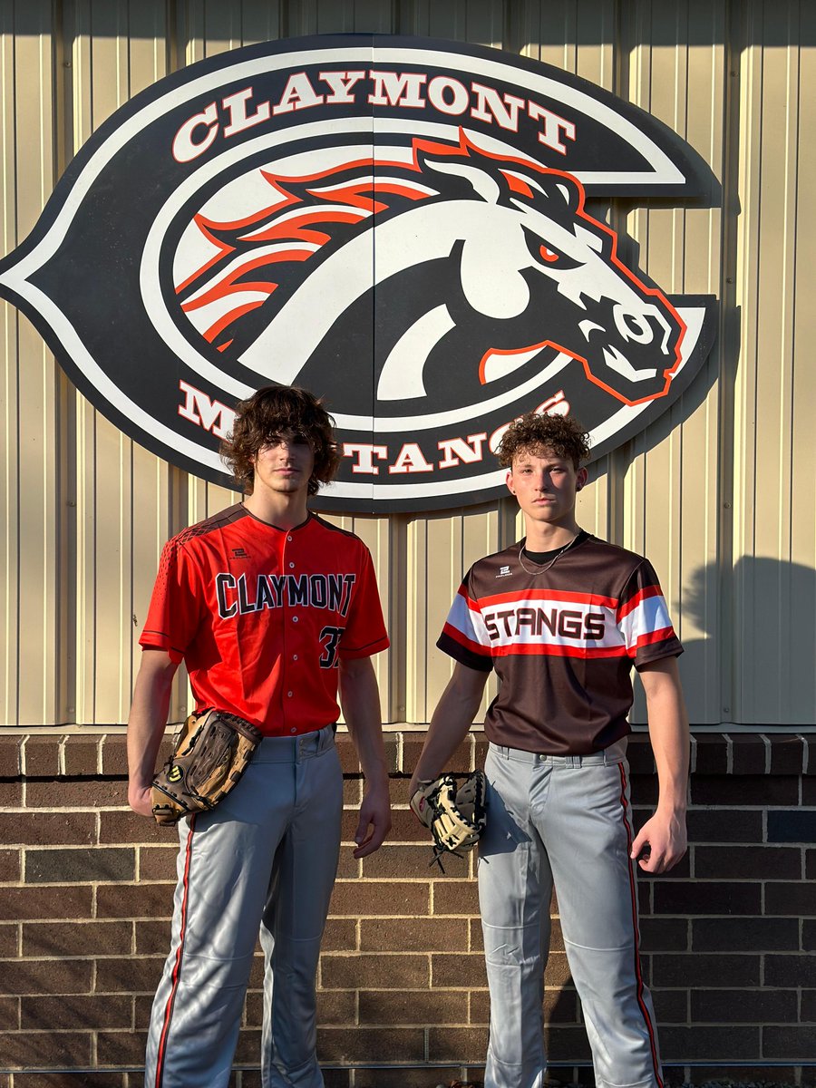 ClaymontStangs's tweet photo. Kael Poland and Connor Hillyer rocking the new threads 🔥🔥. Huge thank you to the Uhrichsville Eagles for the donation they made to make the new uniforms possible! https://t.co/1Nhb91YPc4