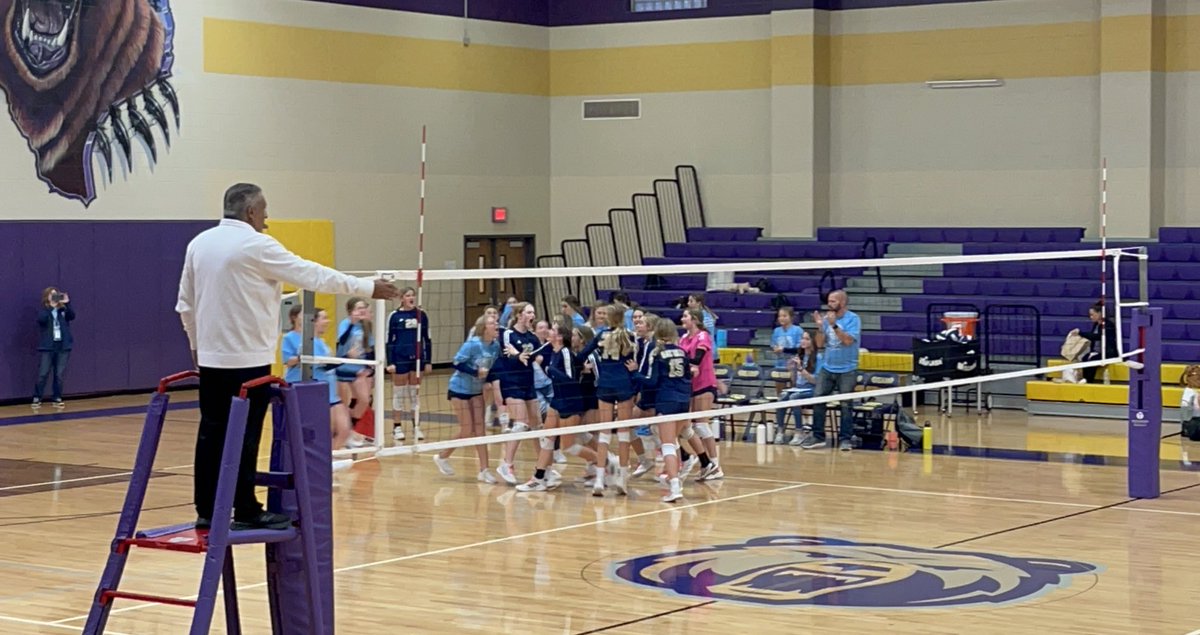 OHJH 8th grade for the win in 2 sets over cross town rivals, the bears. Finishing the season on 🔥 is the best!