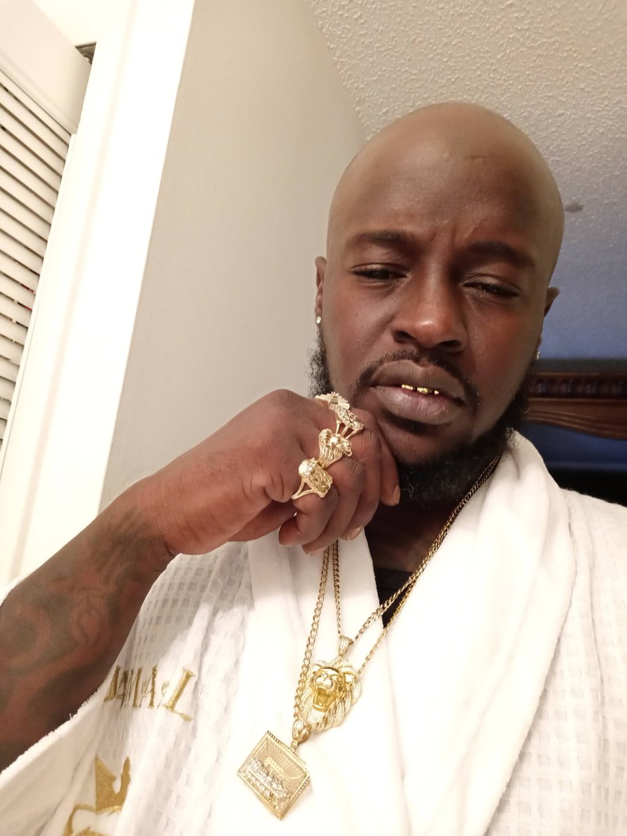 Mall fades Em all (@blackerdenu) on Twitter photo 
