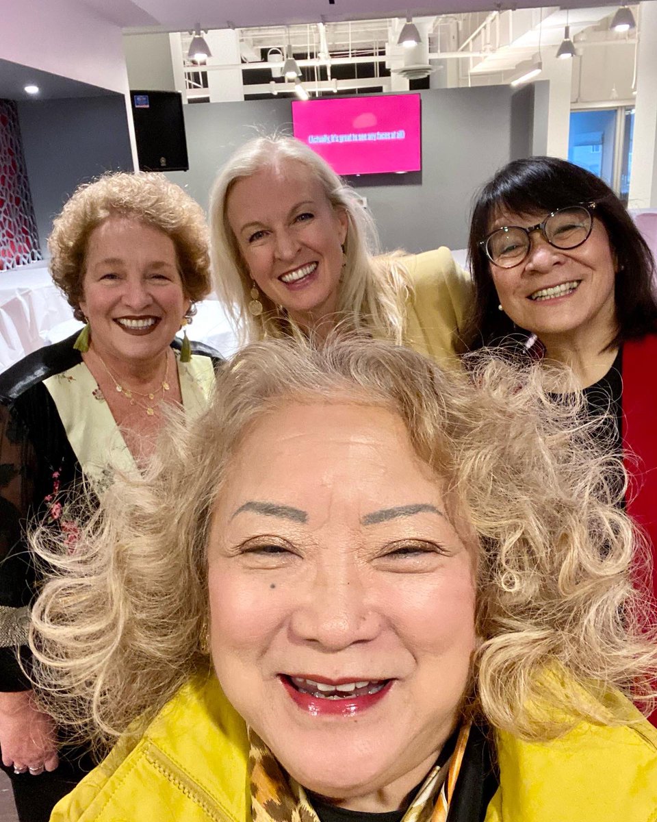 sambagal's tweet photo. #JoyTweet Great #CommsWeek2022 breakfast hosted by @globalwpr @AmecOrg @redhavas_us. I keynoted and talked about how I #MeetTheMoment by actively living my #lifepurpose. #purpose #joy #joyfulplanet https://t.co/yB2Z4VsgIC