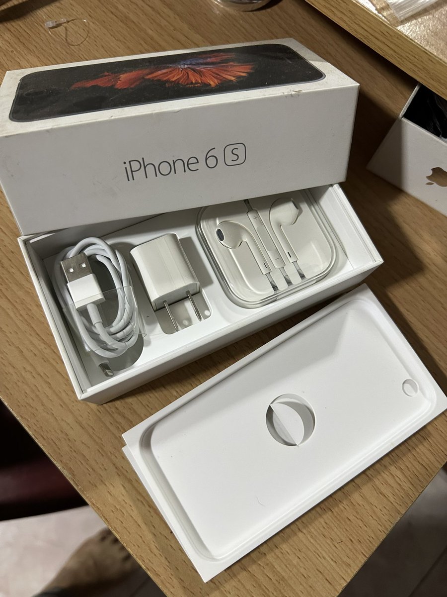 รื้อห้องเจอสมบัติเก่า

เออ… ครั้งนึงมันเคยแถมอะไรแบบนี้ด้วยเว๊ยเฮ้ย!!!