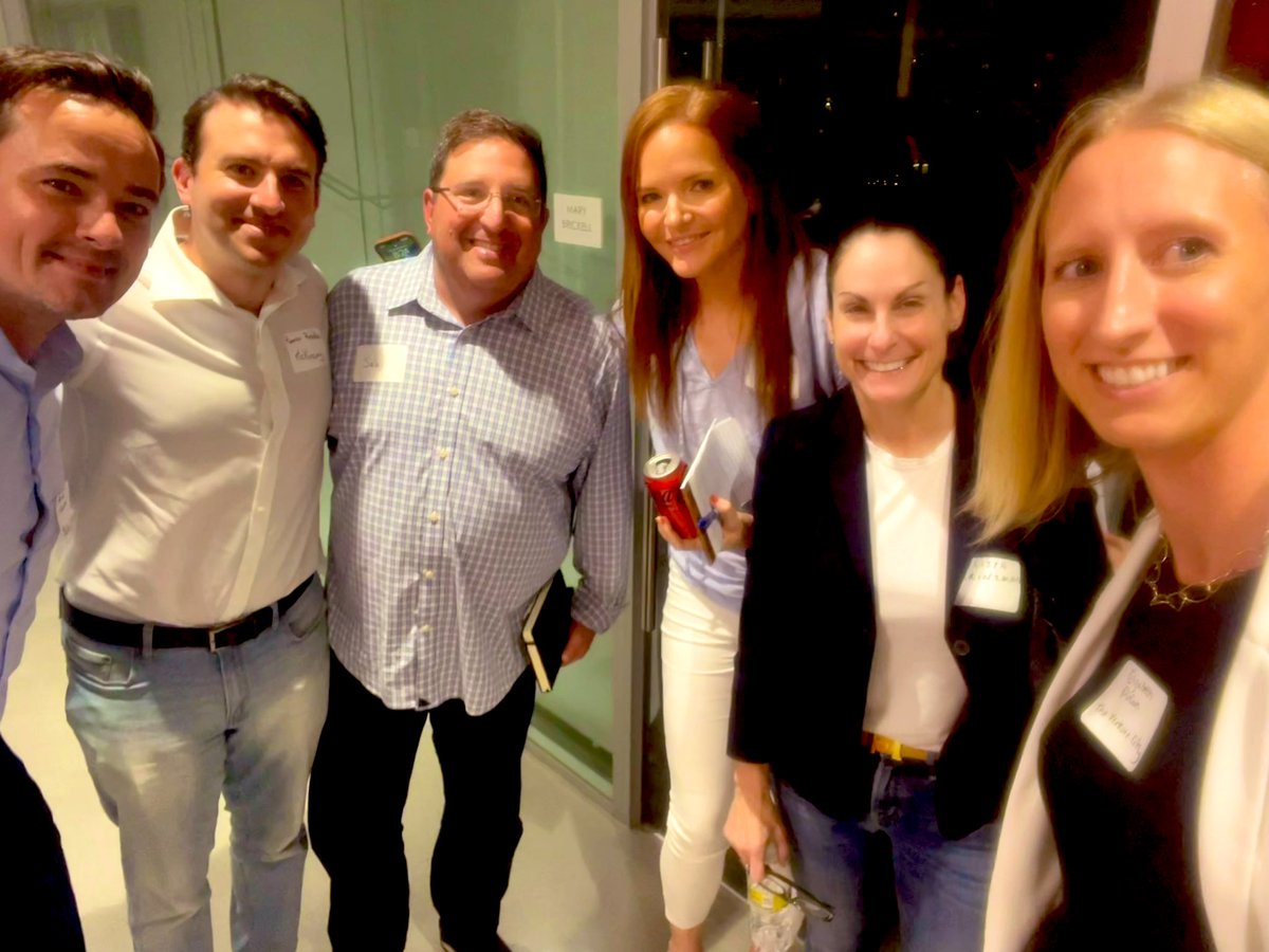 Elizabeth Piñon (@eli_pinon) on Twitter photo Judges panel 💪 WHAT a stellar group of startups. Go Miami <a href="/fuelmckinsey/">Fuel, A McKinsey Company</a> <a href="/McKinsey/">McKinsey & Company</a> Judges panel 💪 WHAT a stellar group of startups. Go Miami <a href="/fuelmckinsey/">Fuel, A McKinsey Company</a> <a href="/McKinsey/">McKinsey & Company</a>