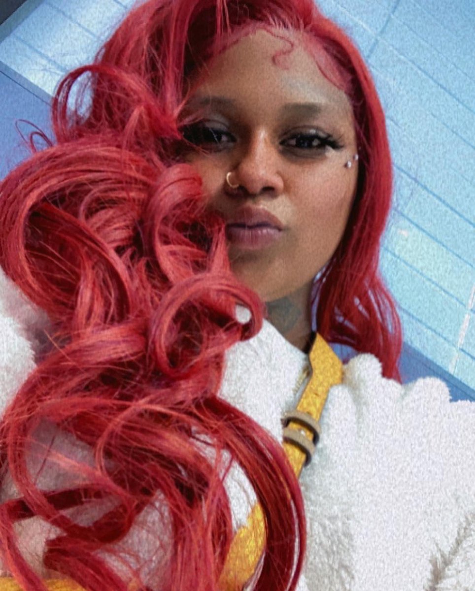 sherunitup's tweet photo. Did my hair for the first time like this &amp; it’s DEFF giving #HBIC 👀🤫🥀✨ https://t.co/qUELFZJ7Sk