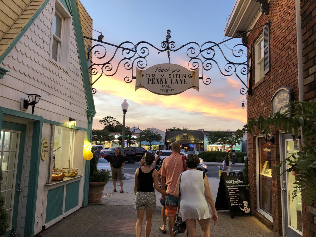 vansman67's tweet photo. @SueNicole215 That’s crazy .. we’ve built 3 houses in rehobeth beach !  Scarborough ave , henlopen ave , and kings creek ! Been vacationing there since I was a child in the early 70’s. I actually love that place and bring’s back great memories!! Grottos pizza, boardwalk, Funland! Best! https://t.co/IEsCDmAsuJ