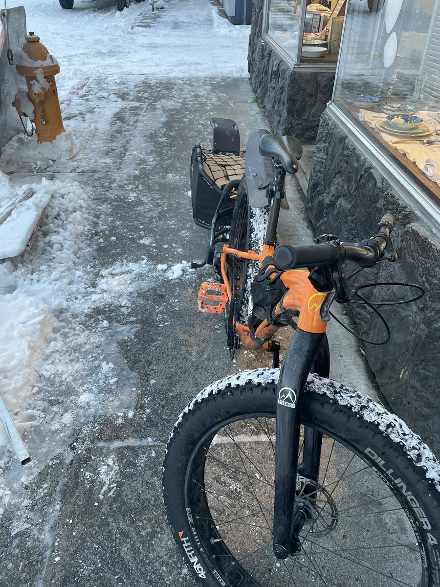 löki gale (she/her) tweet media