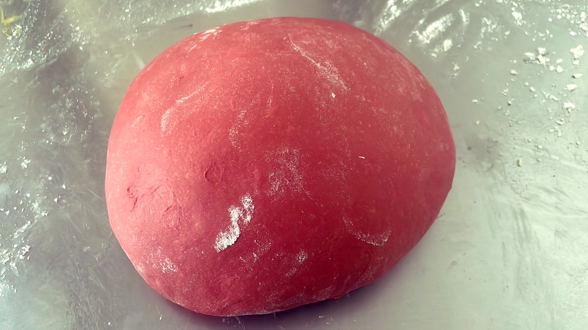 _minnonite's tweet photo. What are we doing this morning? It’s the red velvet donuts as per requested by my sister. https://t.co/nQDOC3P4VS