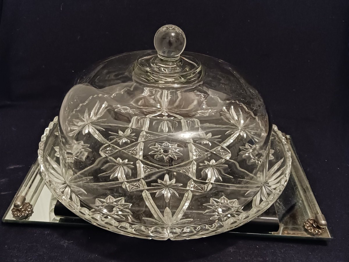 DWedgeCreations's tweet photo. #etsy shop:CakePlate StarofDavid w/ Dome https://t.co/rFtz90OJnW #cakeplatter #hanukkah #starofdavid #starofdavidplate #anchorhocking #sawtoothedge #cakeplate #cakedome #cakeplatter #starofdavidcakeplate #servingplatter #cakeplatedome #crystalball #artglass #party #art https://t.co/eq7aPI6xZh