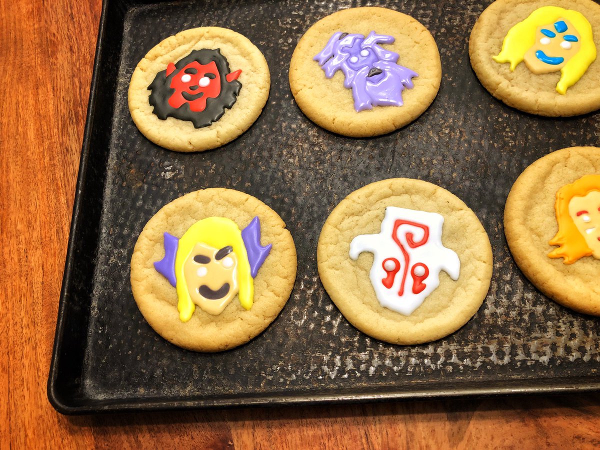 kcline's tweet photo. Little behind the scenes of recreating the Snapfire Cookies for the @DOTA2 Support Group skit for this year’s @dota2ti 
#snapfire #cookies #Dota2 #food #foodwizard https://t.co/dP0symUQIV