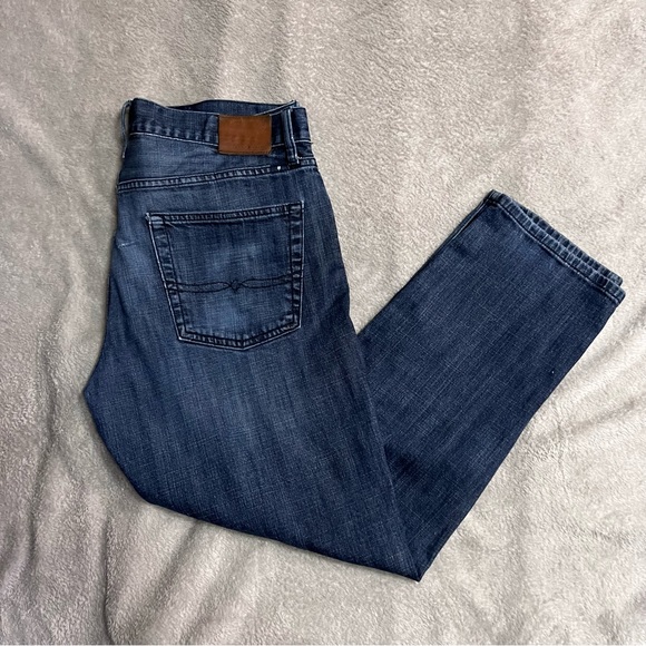 Bevin_Parker's tweet photo. So good I had to share! Check out all the items I'm loving on @Poshmarkapp from @daddyandjude #poshmark #fashion #style #shopmycloset #agadrianogoldschmied #luckybrand #levis: https://t.co/MnO2FzT6XM https://t.co/vs6pRVakjC