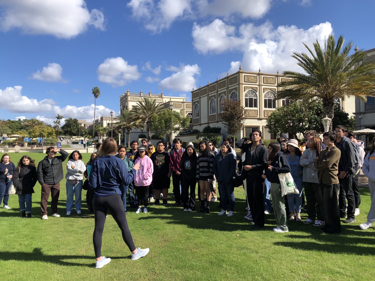 GrantCPDAMagnet's tweet photo. We had a great afternoon at University of San Diego! College trip day 1 was definitely a success!! Can’t wait to visit more colleges tomorrow! ⁦@MsMcMurrin⁩ ⁦@MsPCastaneda⁩ https://t.co/zwGSkOLzMY