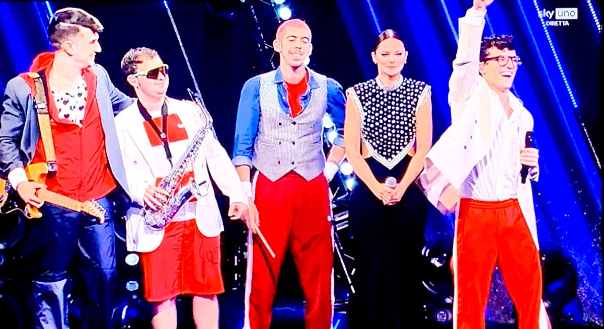 Preppy696's tweet photo. I peggio vestiti (anche di #strafactor) all time #XF2022 https://t.co/dM8eYbGG7Y