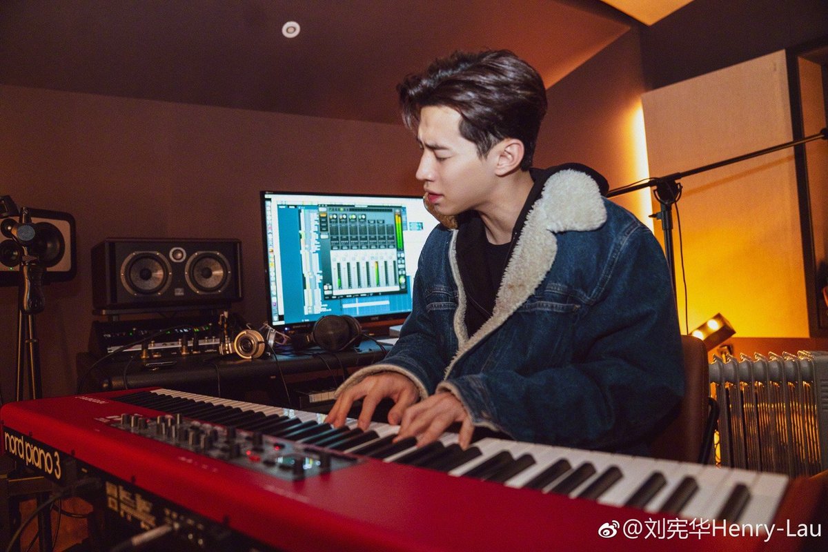 henryoftheday's tweet photo. [#HenryLau #헨리 #刘宪华 @henrylau89] https://t.co/HSBXdzGkfS