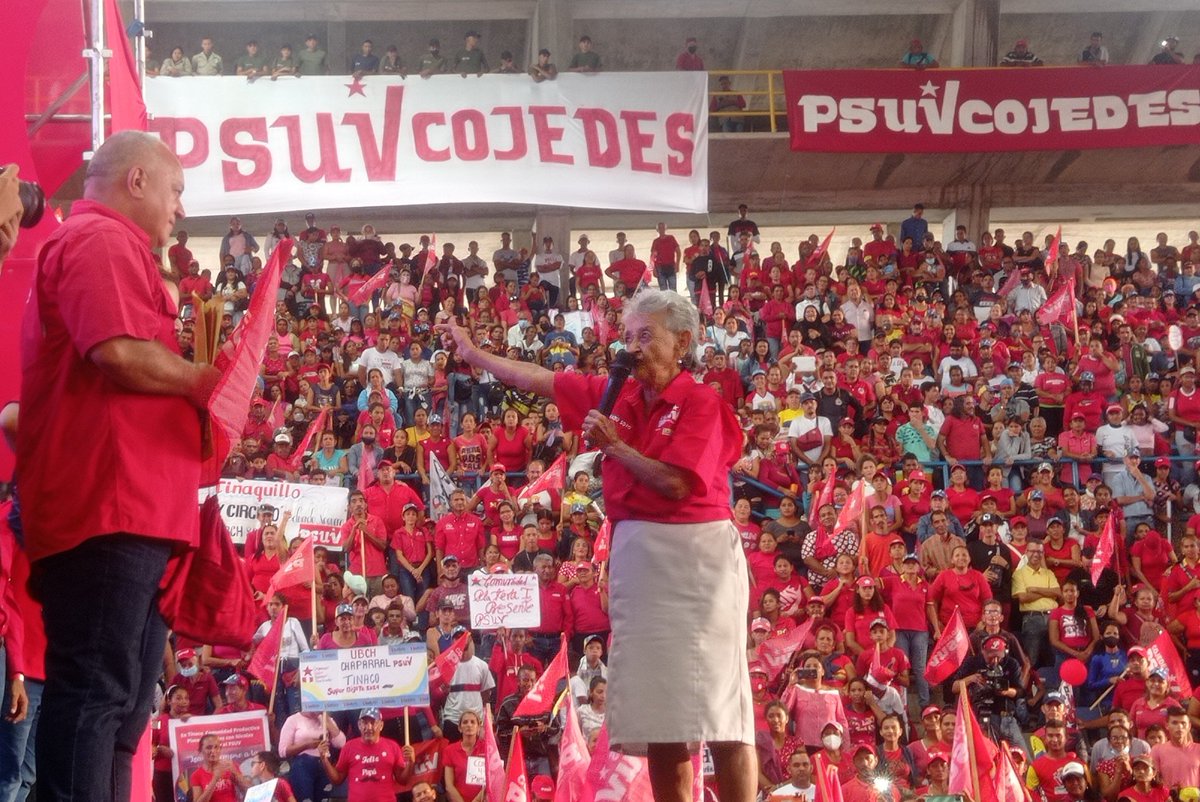 "Estados Unidos se cree el policía del mundo. En cualquier momento nos convocan a Caracas, y nos vamos a defender la Revolución y la Patria. Como dice la canción de Ali, yo no me quedo en mi casa pies al combate me voy", Diosdado Cabello. 

<a href="/dcabellor/">Diosdado Cabello R</a> 
#PSUVPorTodoCojedes