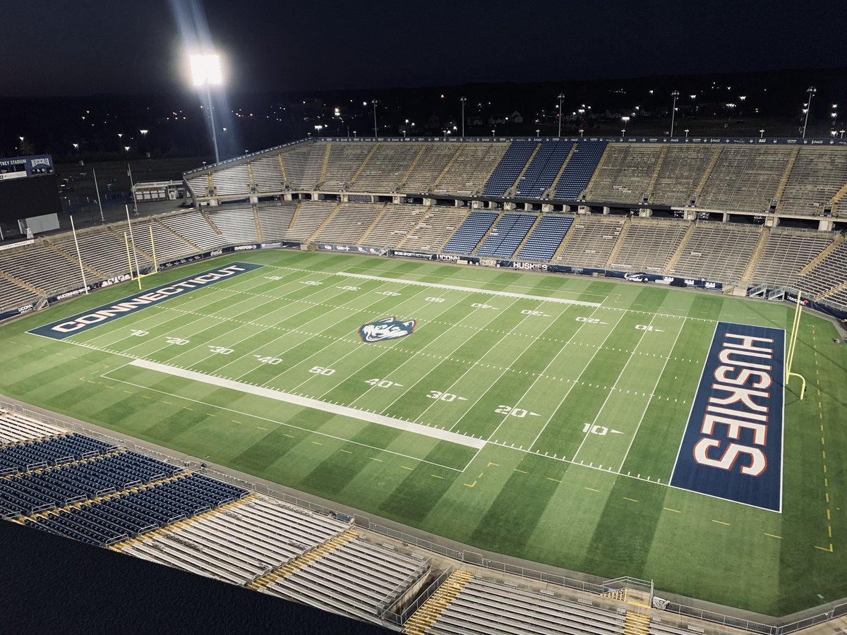 Uconn Football Stadium