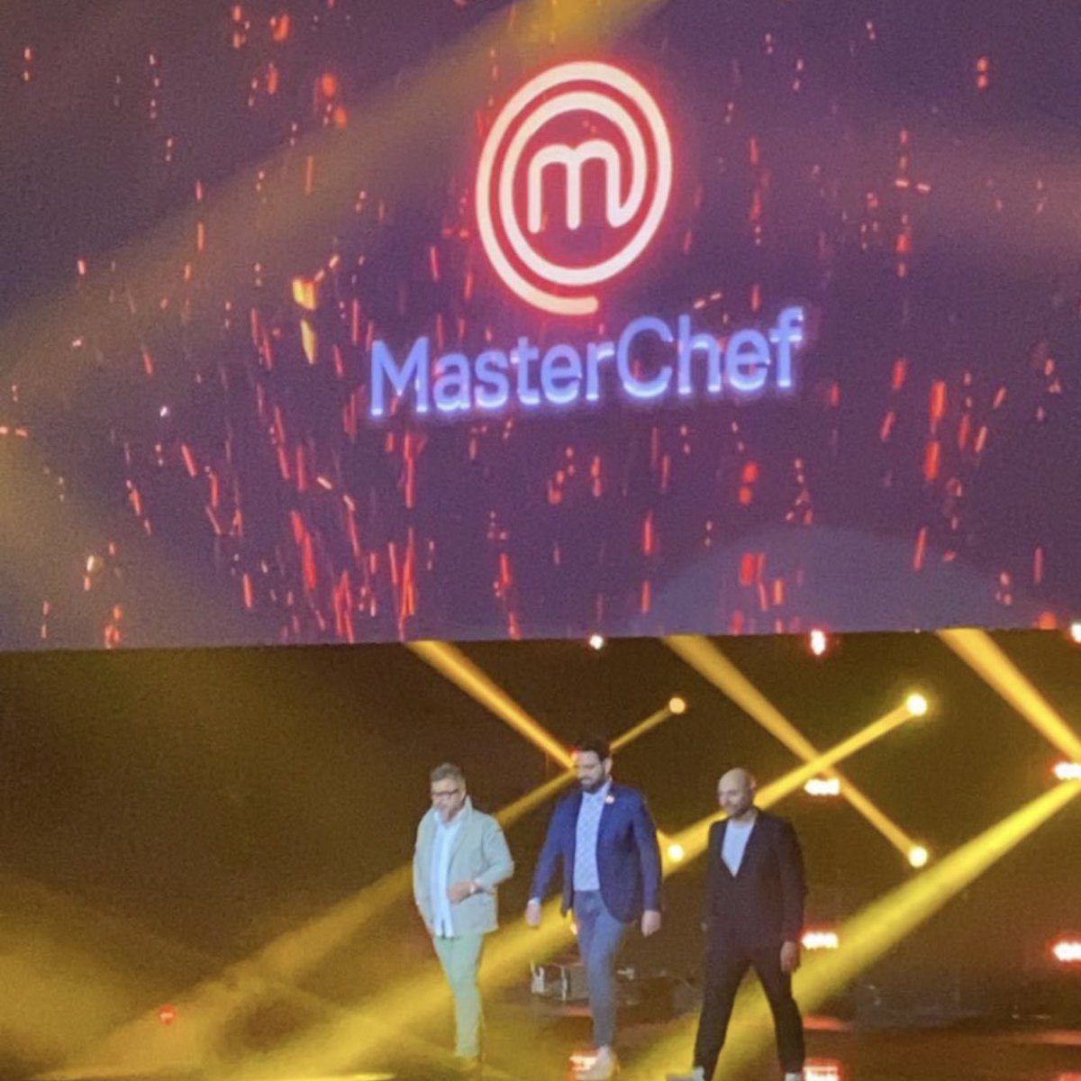 MTelevisor's tweet photo. #Upfront @telefe presentó su programación 2023:

🔹 #Survivor con @marley_ok
🔹 #GotTalent con #LizyTagliani
🔹 #TheChallenge con @marley_ok
🔹 #MasterChef
🔹 #CopaLibertadores
🔹 #SusanaGimenez
🔹 Ficción con #NataliaOreiro
🔹 #Showmammon con @JEYMAMMON
🔹 #MartinFierro https://t.co/5u0y4576W2