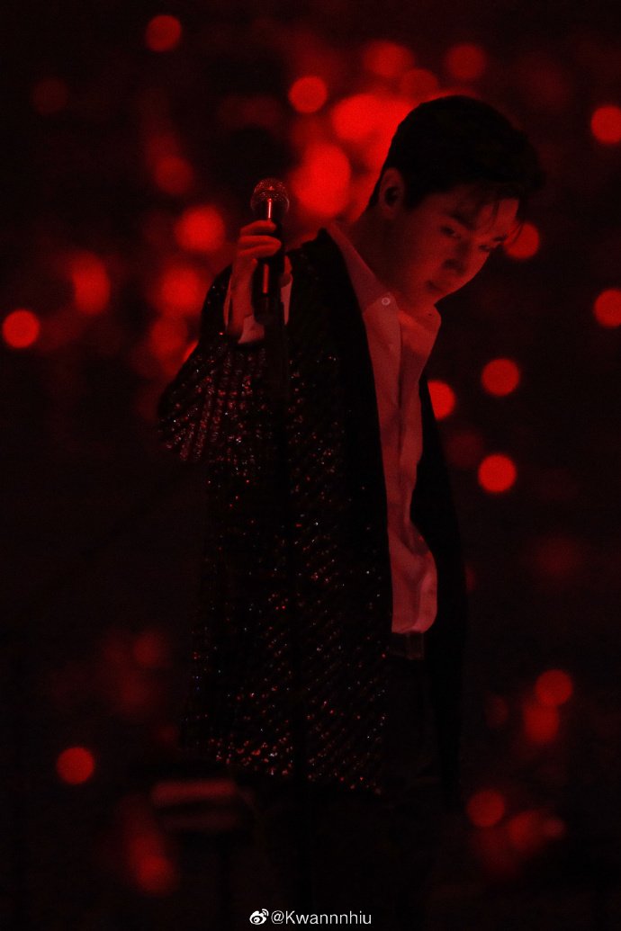 henryoftheday's tweet photo. [#HenryLau #헨리 #刘宪华 @henrylau89] https://t.co/nvyz9K1U1F