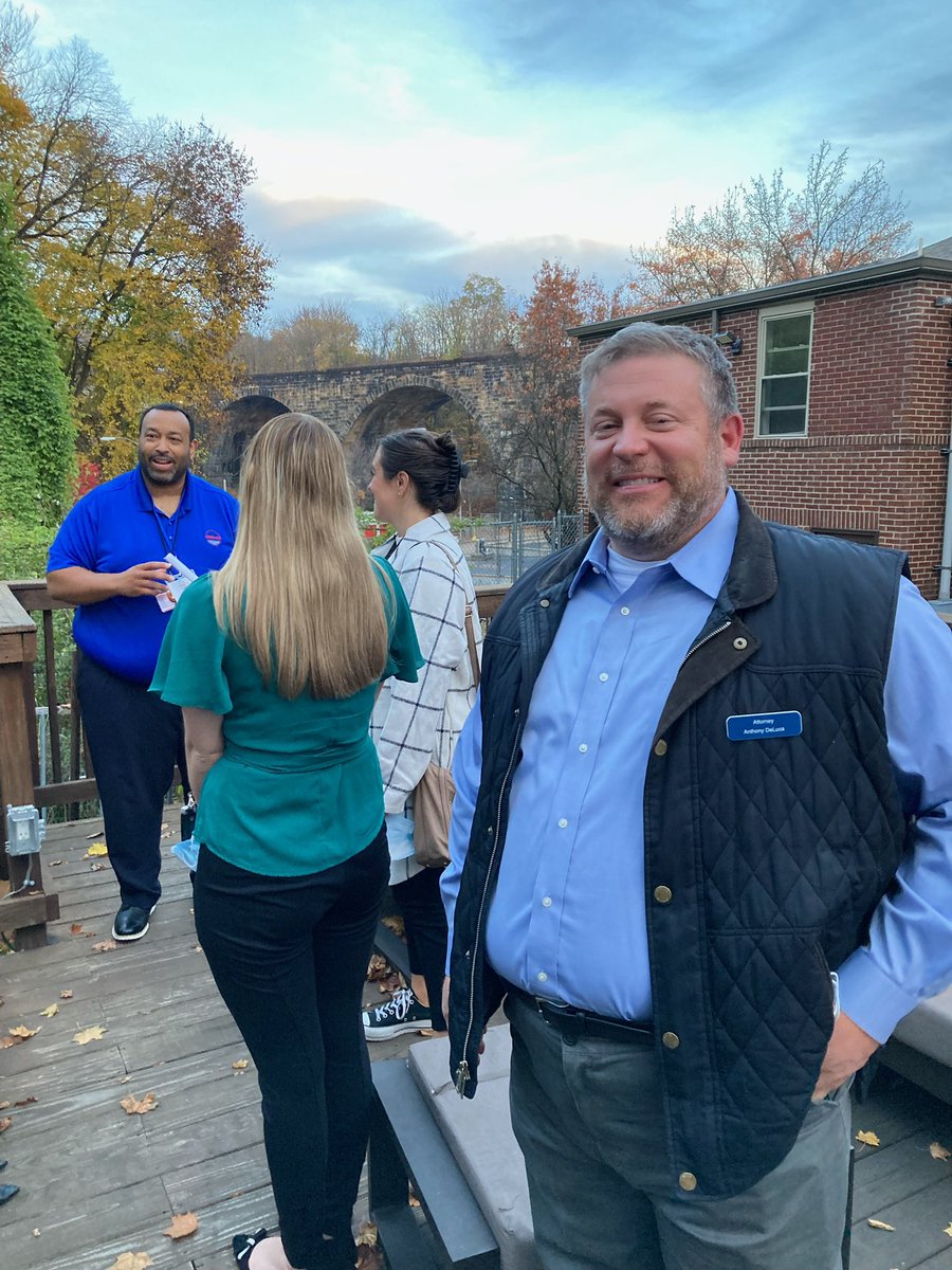 DeLucaForJudge's tweet photo. Great to visit @VPofWB at their Open House, and to see all of the wonderful work they’re doing. #HelpOurVets #Advocate https://t.co/Olo2c73SJE