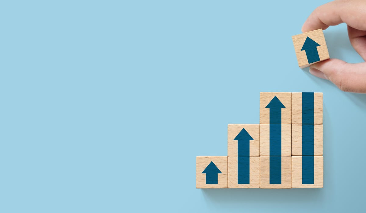 open_sq's tweet photo. With the trend toward quiet quitting, there is a sharper focus on worker productivity. @TracyBrower108 shares five ways to get noticed and let your work shine in @Forbes. https://t.co/PkUkMAFYVV https://t.co/JORGNJ6Xqz