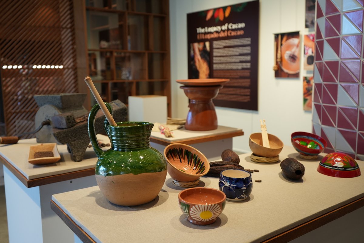 LAPlazaLA's tweet photo. Beginning this Sat, 11/5, you're welcome to visit the "The Legacy of Cacao" exhibition at LA Plaza Cocina!

Co-curated by Ximena Martin and @artbites.

🍫 11/5/22 - 4/30/23!
📍555 N Spring St, Los Angeles, CA 90012. 

⚠️ LA Plaza Cocina is closed this Thu, 11/3, and Fri, 11/4. https://t.co/CmdIjbQBBn