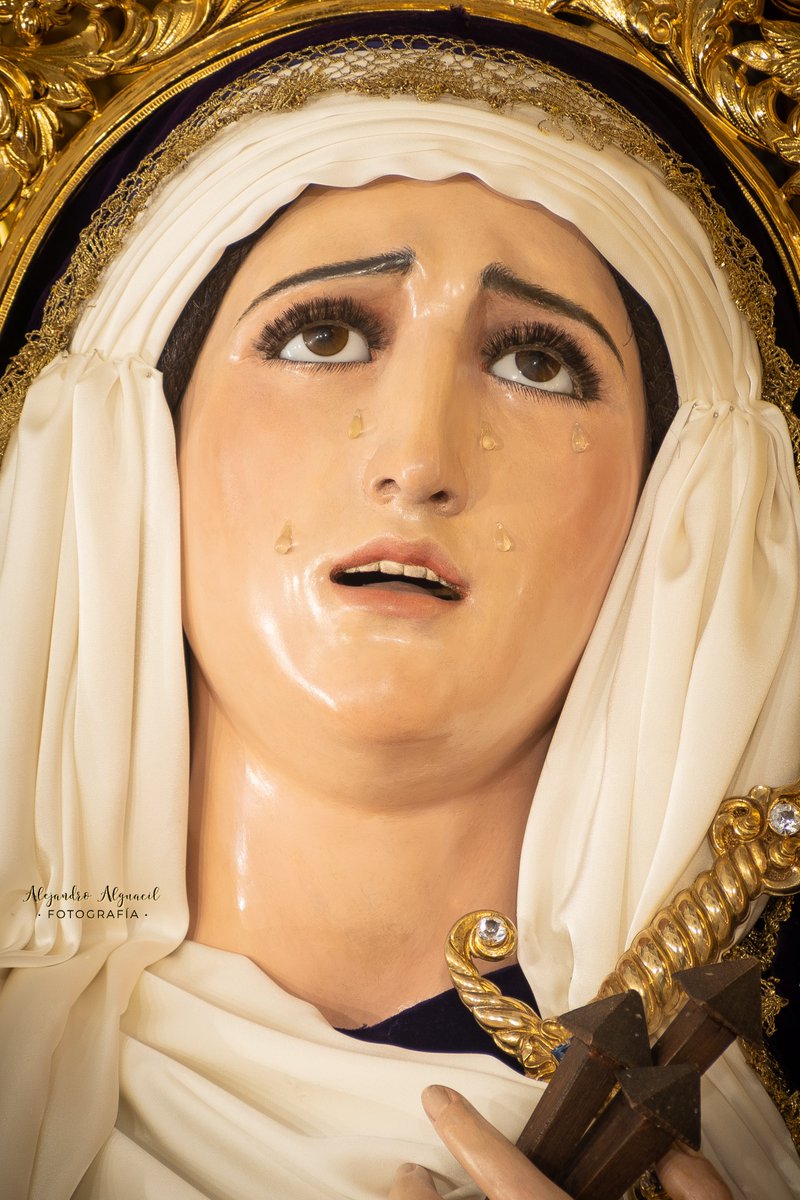 aalguacil98's tweet photo. Nuestra Señora de la Soledad (@hdadsoledad, #Sevilla) vestida de luto en recuerdo de los difuntos (1/3). https://t.co/Dz9iJhdA7P