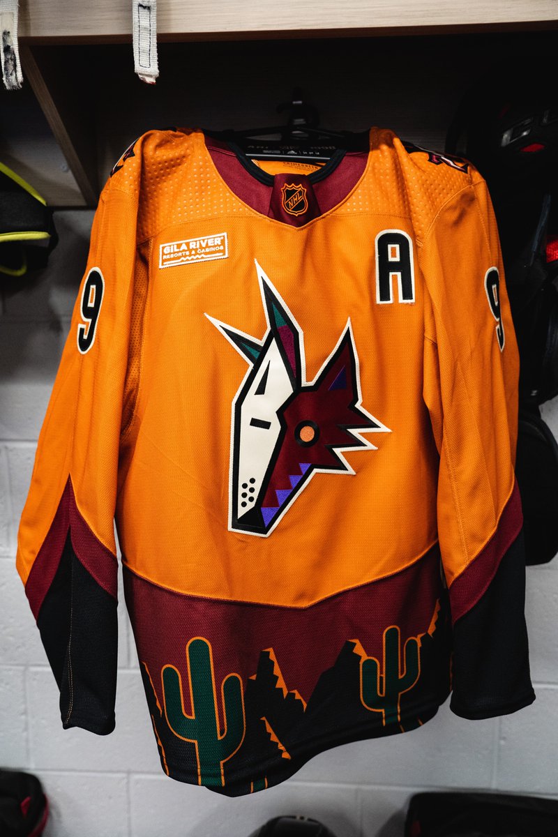 green coyotes jersey