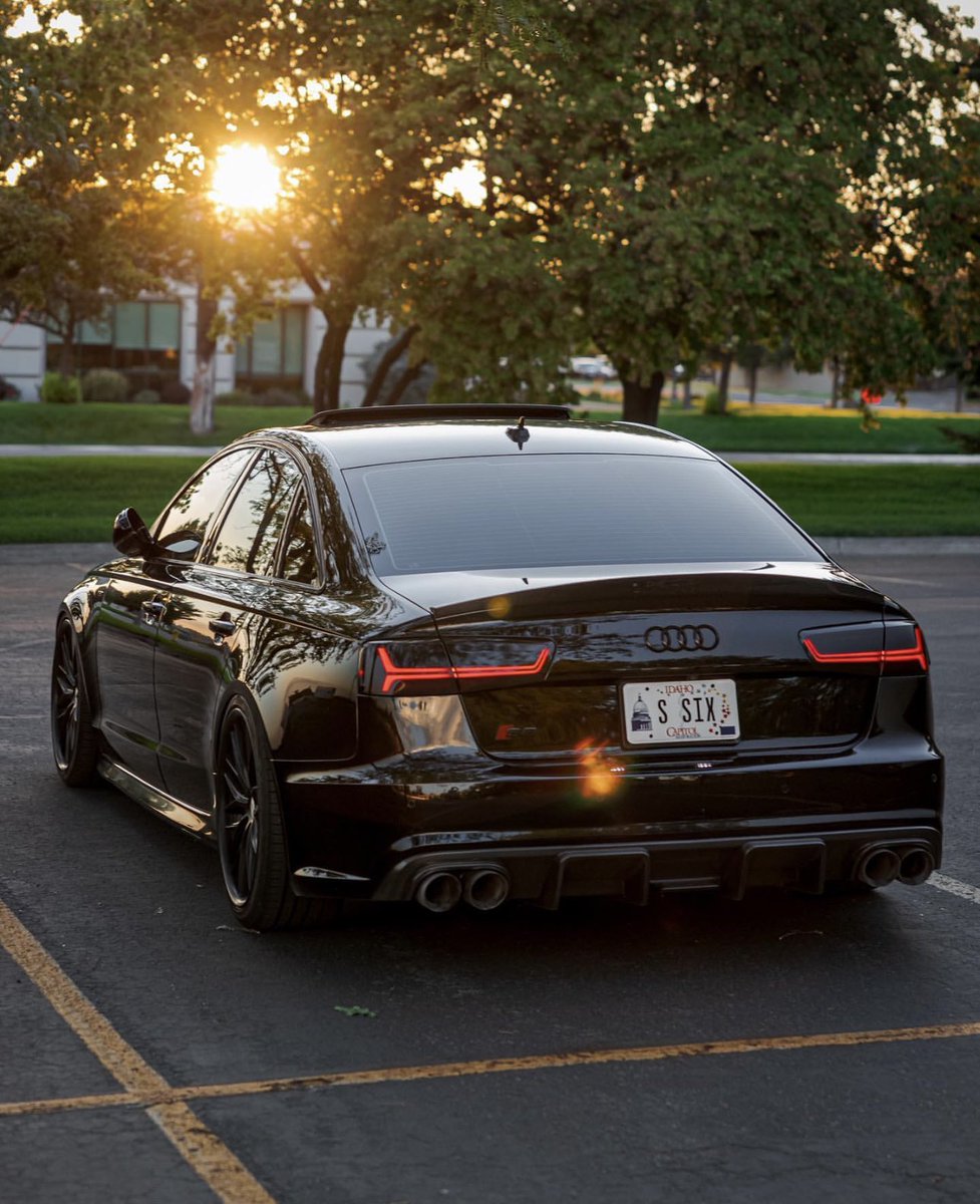 carpxrnpicx's tweet photo. Audi S6 https://t.co/zQdOXOkXTq