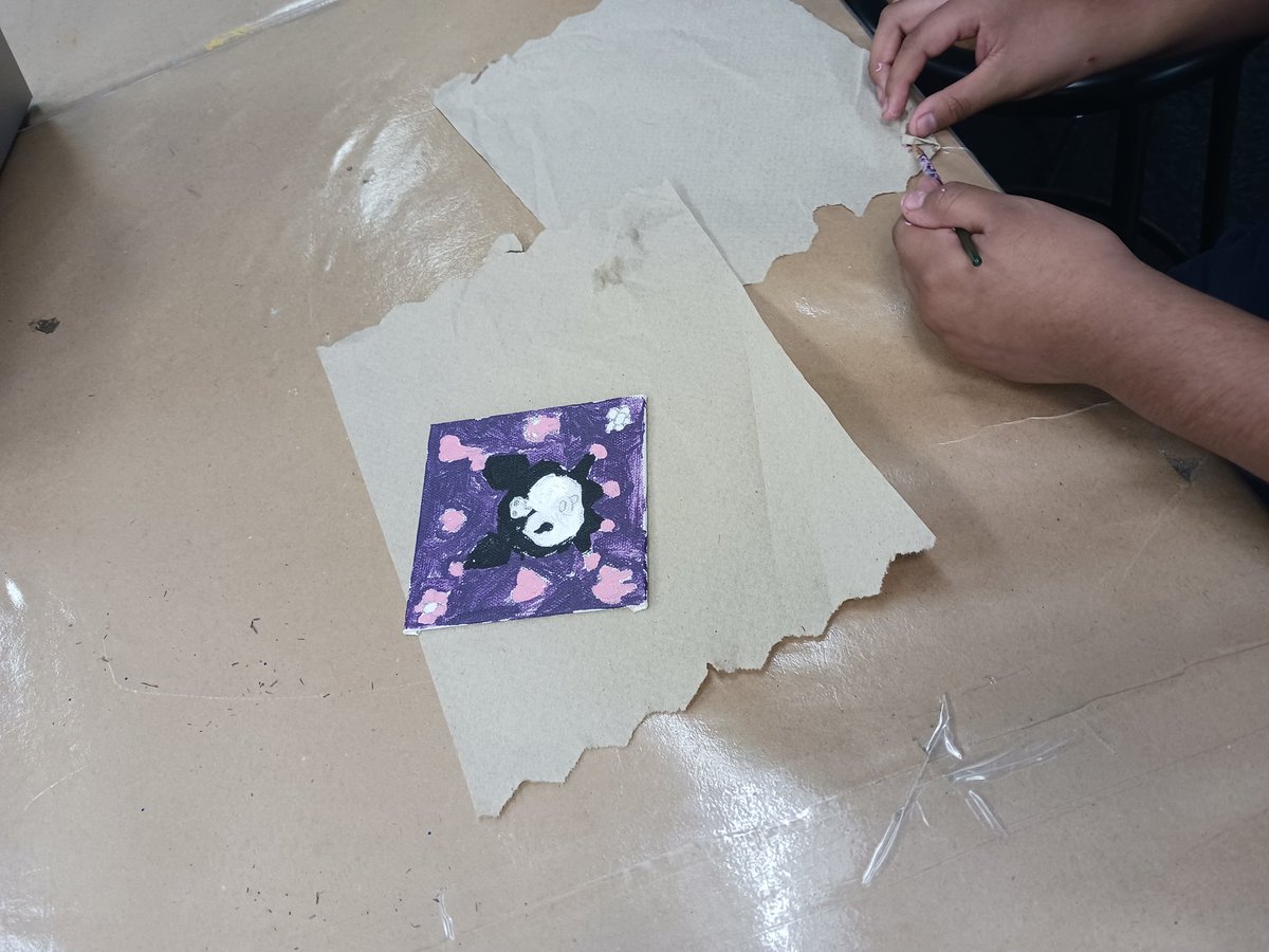 FlojeanO's tweet photo. The Artists are buzzing at Burrus Elementary. #creativityatwork. To be continued.... @erin_green4 @BurrusES https://t.co/akFvMEVWMs