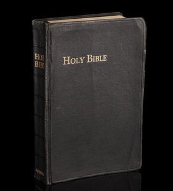 darrenrovell's tweet photo. $432,648: What a bidder just paid for Andy Dufresne's (Tim Robbins) Screen-matched Rockhammer Bible from Shawshank Redemption at @propstore_com’s auction in London https://t.co/OlFo06rhrx