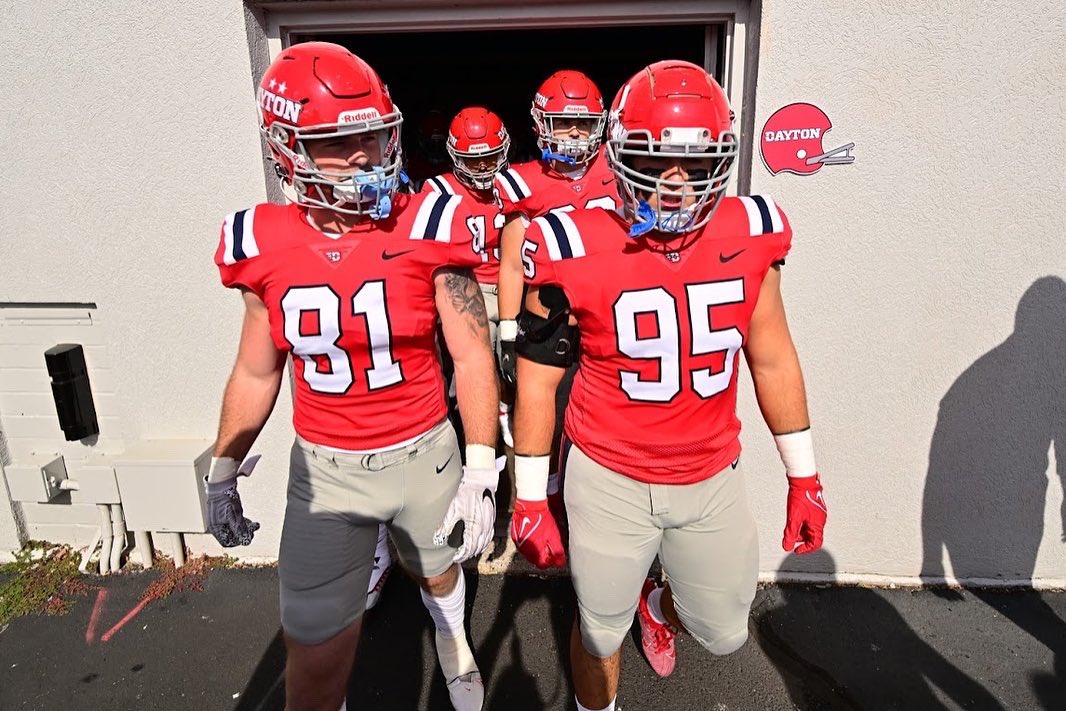 DaytonFootball's tweet photo. Walk out ready https://t.co/reAIckDcc4