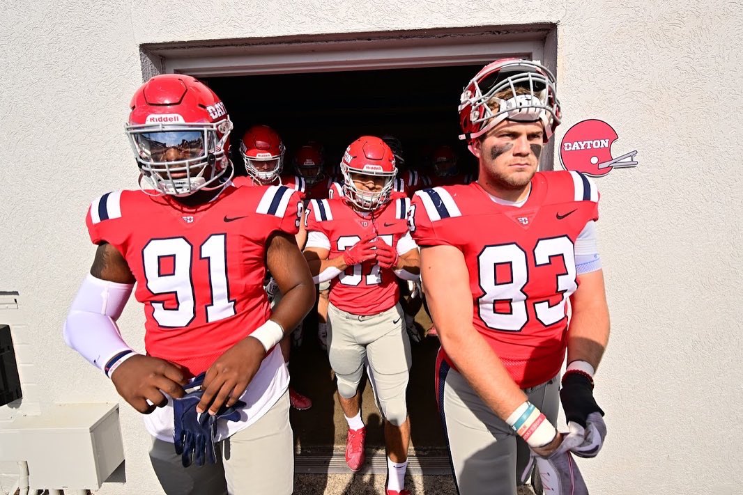 DaytonFootball's tweet photo. Walk out ready https://t.co/reAIckDcc4