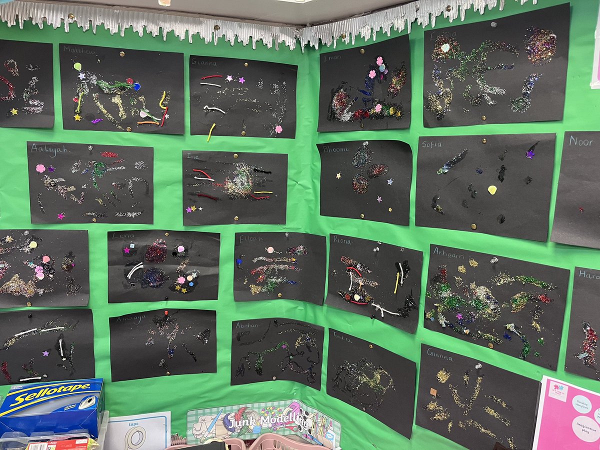 NurseryLHS's tweet image. Look at our Firework Pictures 🎆 @HeadLHS @LHS_Watford @MrsGossLHS