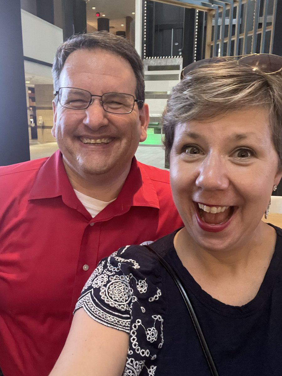 webmastergirl's tweet photo. My heart is full.❤️
I just got back home after #LMCC22. It’s the first in-person session of this conference since 2019. And It. Was. Amazing.
I saw all my old friends. I made new friends. I feel validated and seen. This was a monumental comeback for #LibraryMarketing. https://t.co/gJNSGx0LDu
