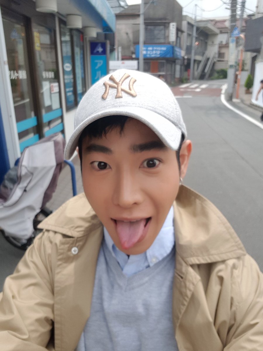 LadyPlasom's tweet photo. มอร์นิ่ง​ค่ะ​เฮีย​ ตื่​นมา​ก็​คิดถึง​เฮีย​ อากาศ​เริ่มเย็น​แล้วเฮีย​รักษา​สุขภาพ​ด้วยนะ​ คิดถึง​ความสดใสและทะเล้น​ของเฮีย​อยากให้มาอ้อนขอเลิฟหน่อยค้าบบบบบ่อยๆ​ นะ​
🫰🏻🫰🏻🫰🏻 ​@peckpalit 
. 
🦋 HUG PECK ☀️
#หนาวนี้กอดใคร  กอดเฮียไง
#มอร์นิ่ง702
#เป๊กผลิตโชค #PeckPaLitChoke️ https://t.co/pdQLeFoDPD