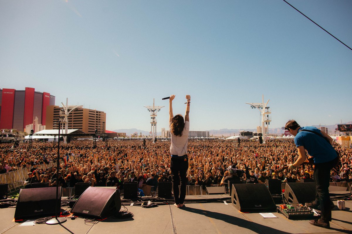 workshopmgmt's tweet photo. Mayday Parade performing on the Main Stage @ When We Were Young Festival in Las Vegas, NV! 📸: Salma Bustos https://t.co/TZIBiwzKT8