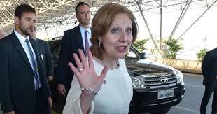 doyaksec's tweet image. #Brazil.The 10 years of Brazilian history and barbaric neo-liberalism. In 2013, before Vice President #Biden visited Brazil,Liliana #Ayalde,defined by Atilio #Boron as an expert in promoting bloodless coups', assumed the post of ambassador to #Brasilia lantidiplomatico.it/dettnews-priva…
