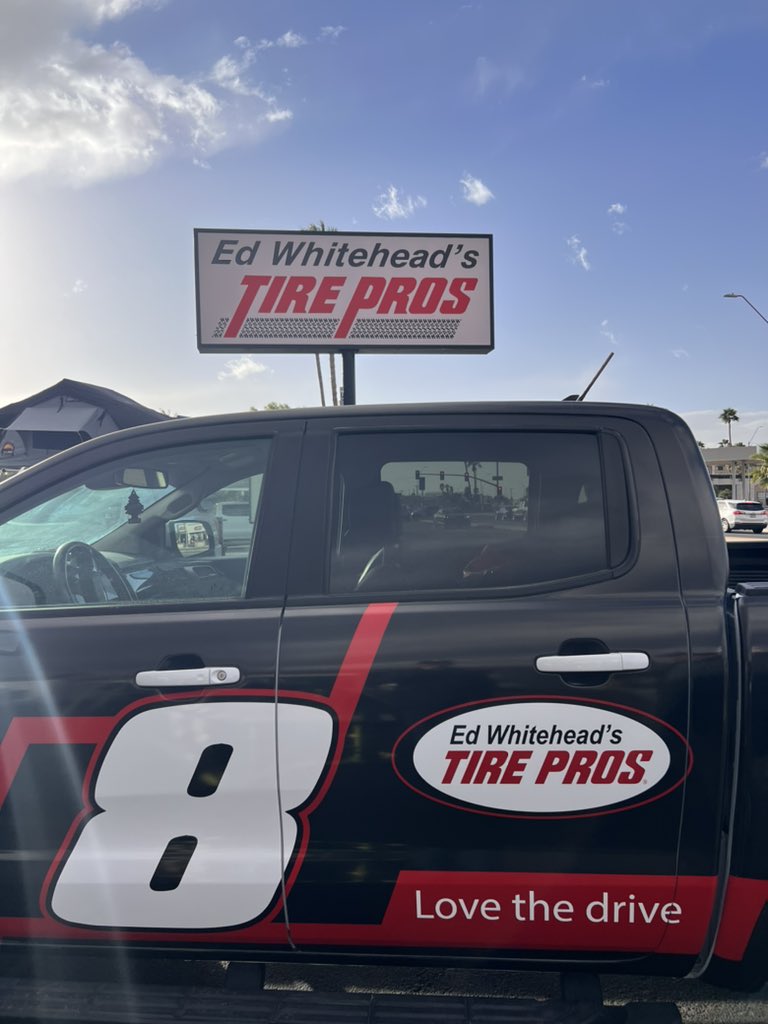 joshberry's tweet photo. Quick pit stop before race weekend starts! @tirepros https://t.co/f5L5NHRbkr