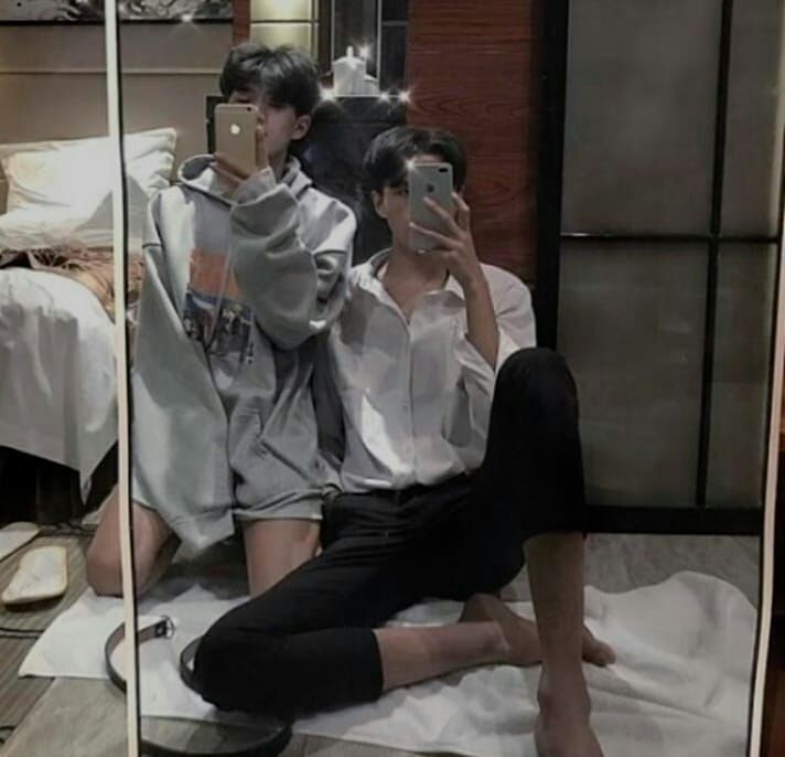 Wróciliśmy bezpiecznie do Korei i teraz skupimy się na tym aby przeprowadzić się do nowego domu i na planowaniu innych cudownych wyjazdów. Dubaj i Paryż był cudowny, odpoczęliśmy i zbudowaliśmy większą więź❤