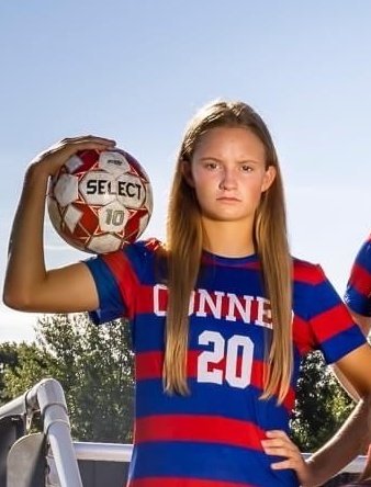 ladychssoccer21's tweet photo. CONGRATULATIONS 🎉👏 @ConnerHigh Senior ⚽ @strange_juliet who is 1 of 9 KY High School girls soccer players to earn United Soccer Coaches ALL REGION award.   Well deserved on the post season accolades! We are so proud 💙💯🔥💪 #raisingthestandards
 #rollcougs #cincysoccer https://t.co/cHzKiQfli1