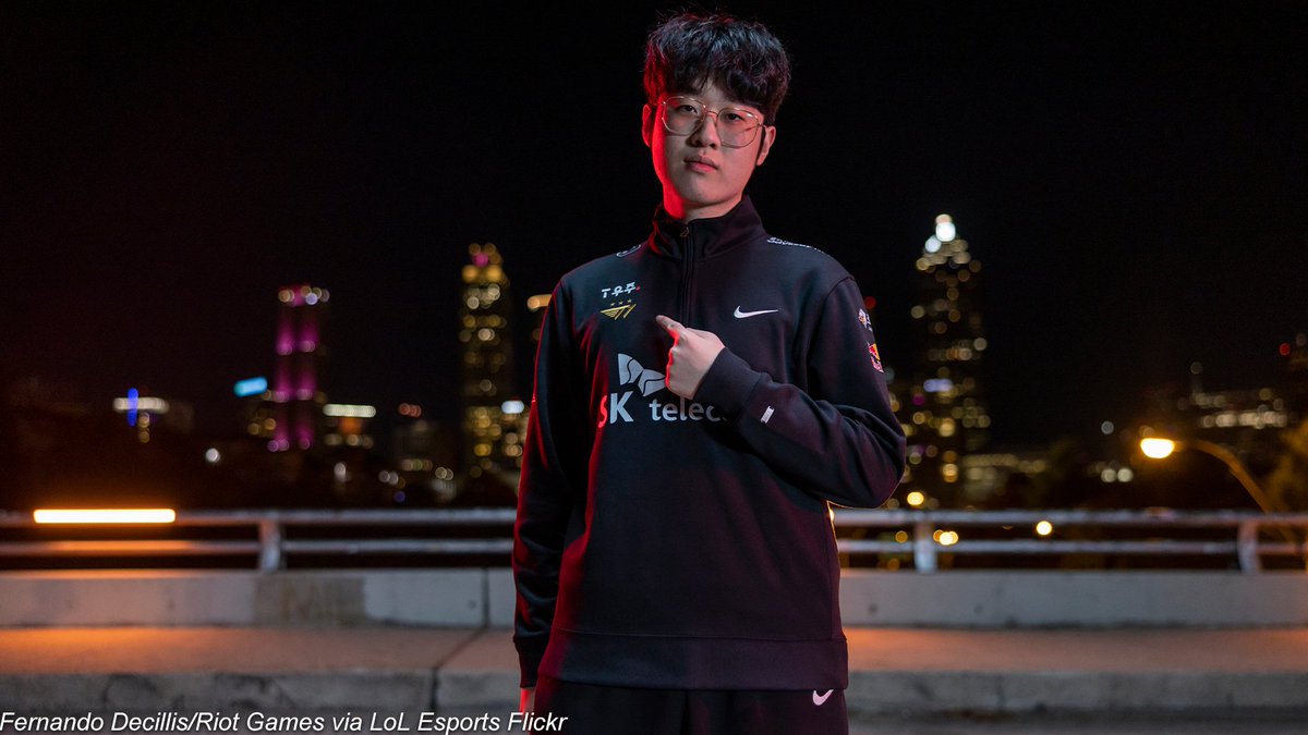 ⚡Zeus buff⚡ 

Zeus’s Semifinals stats:
⚔️ K/D/A - 16/14/41
🗡️ AVG DPM - 603.7
💰 Gold Share - 20.7%

#T1WIN #T1Fighting <a href="/T1LoL/">T1 LoL</a> #Worlds2022